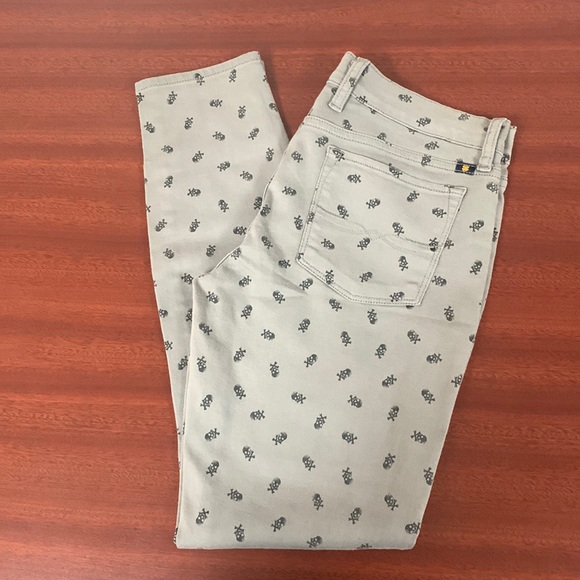 Lucky Brand Denim - Lucky brand black skull and bones/gray jeans